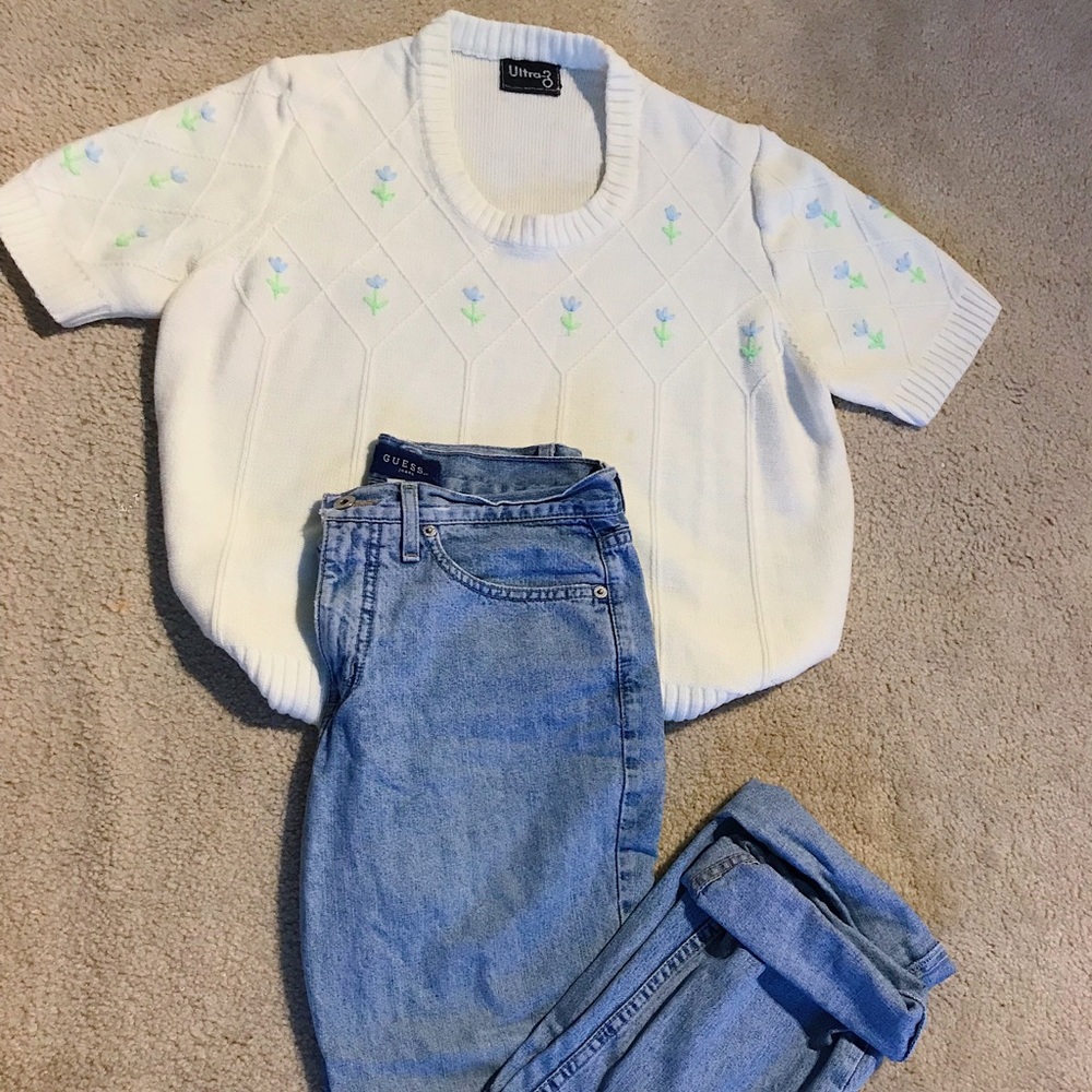 Sweet Knitted top & Guess mom jeans